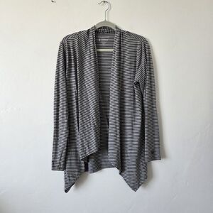 Coolibar Sun Protection UPF 50+ Gray Shrug Wrap Bamboo Beach Vacation Cruise M